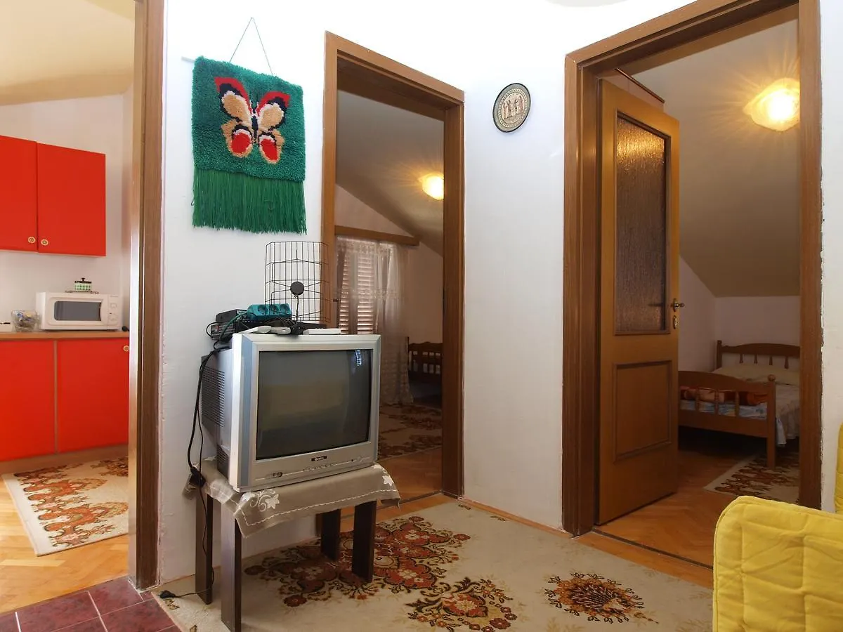 Apartments Slavica 382 Pula 0*,  Croatia