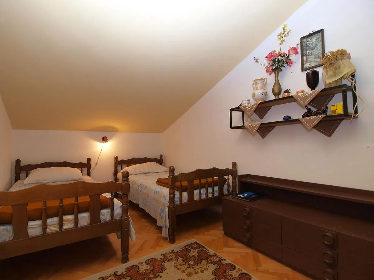 Apartments Slavica 382 Pula