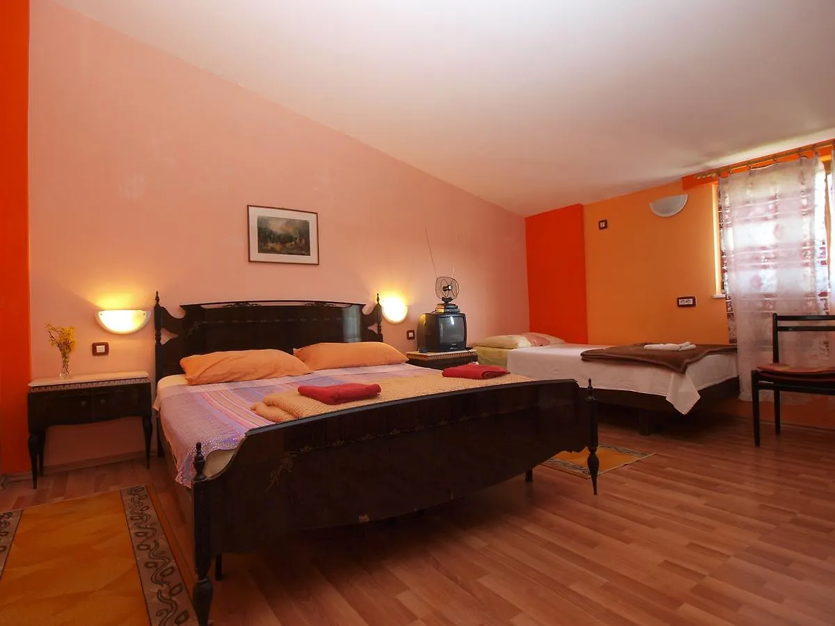 Apartments Slavica 382 Pula